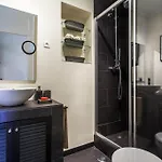 アパート Remodeled Historic In Bairro Alto リスボン
