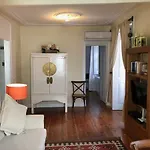 Remodeled Historic In Bairro Alto *
