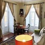 Remodeled Historic In Bairro Alto * Lisboa