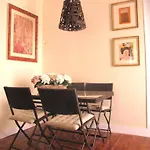 Remodeled Historic In Bairro Alto Διαμέρισμα