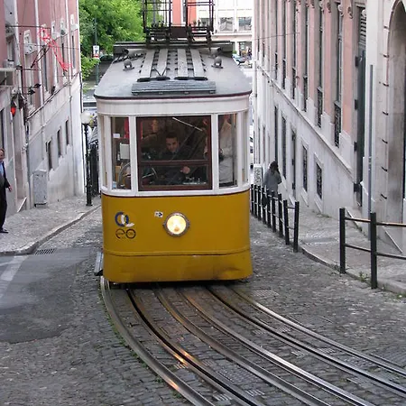 Apartament Remodeled Historic In Bairro Alto Lizbona