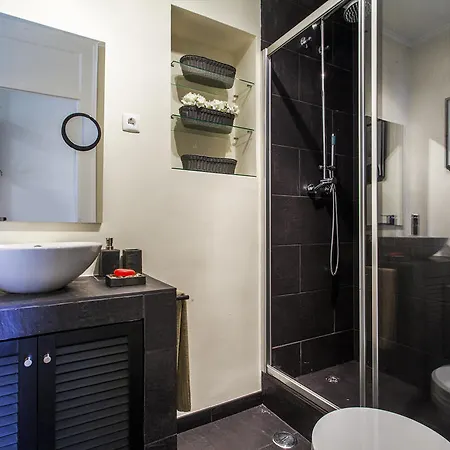 아파트 Remodeled Historic In Bairro Alto 리스본