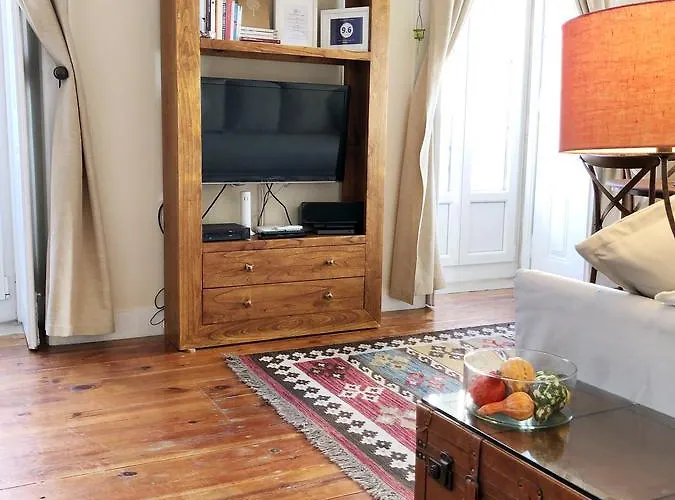 Remodeled Historic In Bairro Alto Lejlighed Lisboa