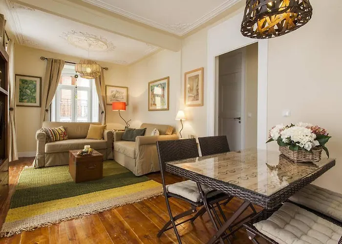 Remodeled Historic In Bairro Alto Lisboa
