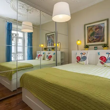 Remodeled Historic In Bairro Alto Διαμέρισμα *